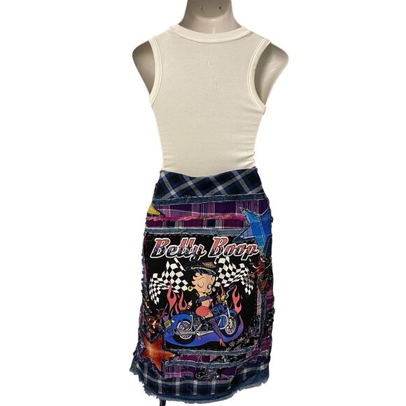 Upcycled Flannel Shirt Shacket Womens 1X Boop Motorcycle Grunge Patchwork Art - Picture 15 of 16